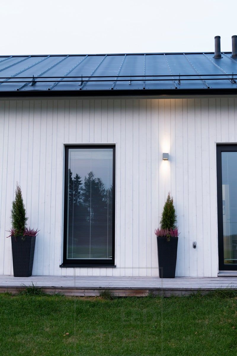 Seinän kautta valaiseva kahteen suuntaan valaiseva CUBIC OUT 2 kuva 2